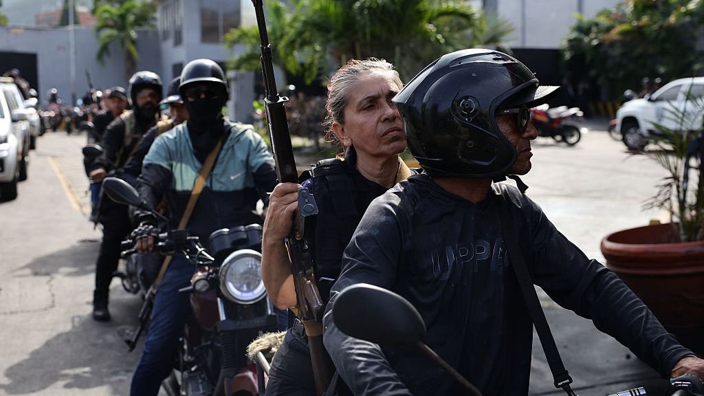 Fotky: Zatčení Madura vyvolalo napětí ve Venezuele, lidé se zásobují